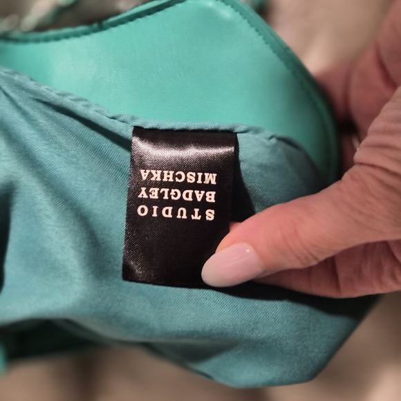 🌸SOLD🌸New Studio Badgley Mischka Quilted Teal Phone Crossbody Bag - Picture 4 of 8